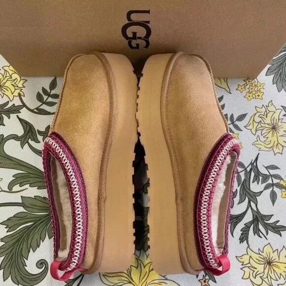 UGG Tazz Platform Slippers Chestnut Sandals - Picture 3 of 5